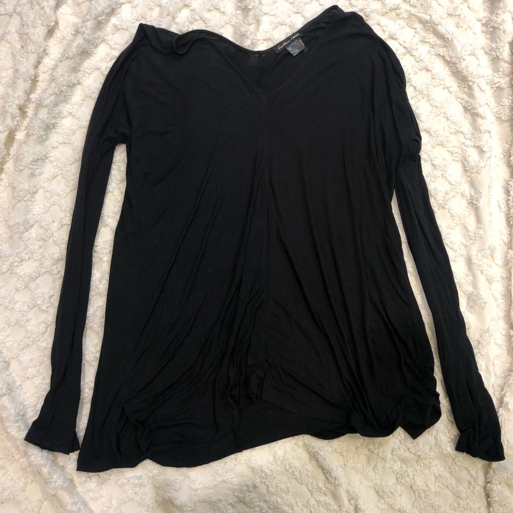 Long sleeve black shirt